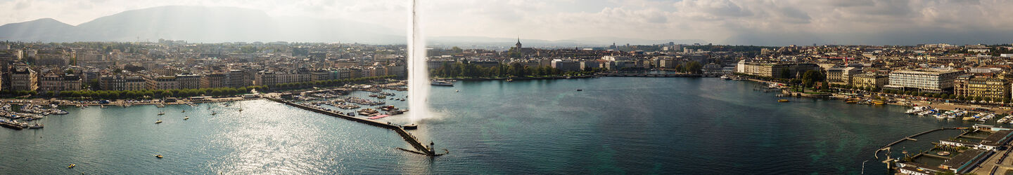 Panoramaaufnahme von Genf © iStock.com / xenotar